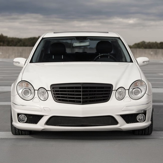 Front Grille for Mercedes-Benz W211 facelift (06-09), glossy black - Bilde 4