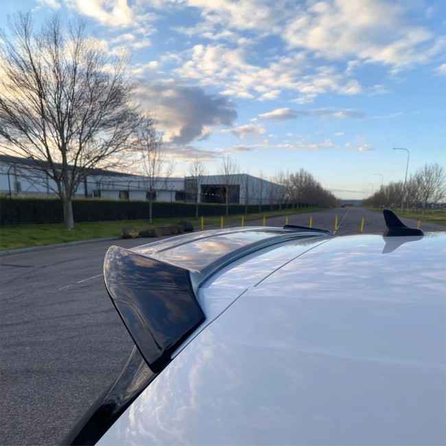 OSIR-inspired Roof Spoiler for VW Golf MK7 (13-19) GTI / GTD / GTE / R, glossy black - Bilde 13